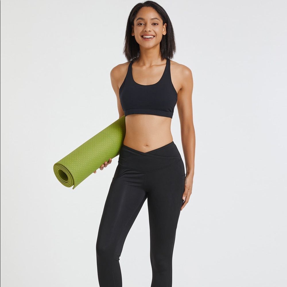 Black Crossover Legging With Pockets